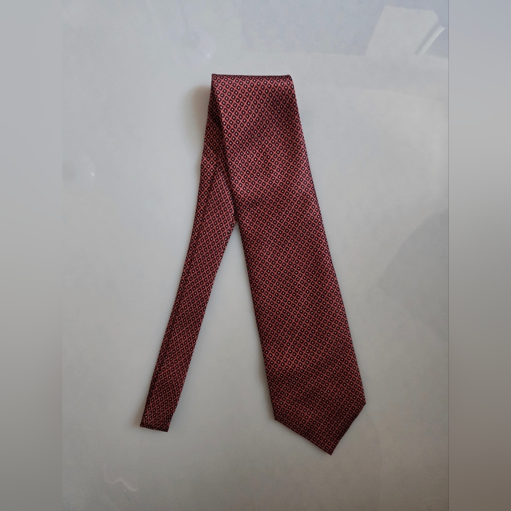 Classic Red and Black Textured Tie